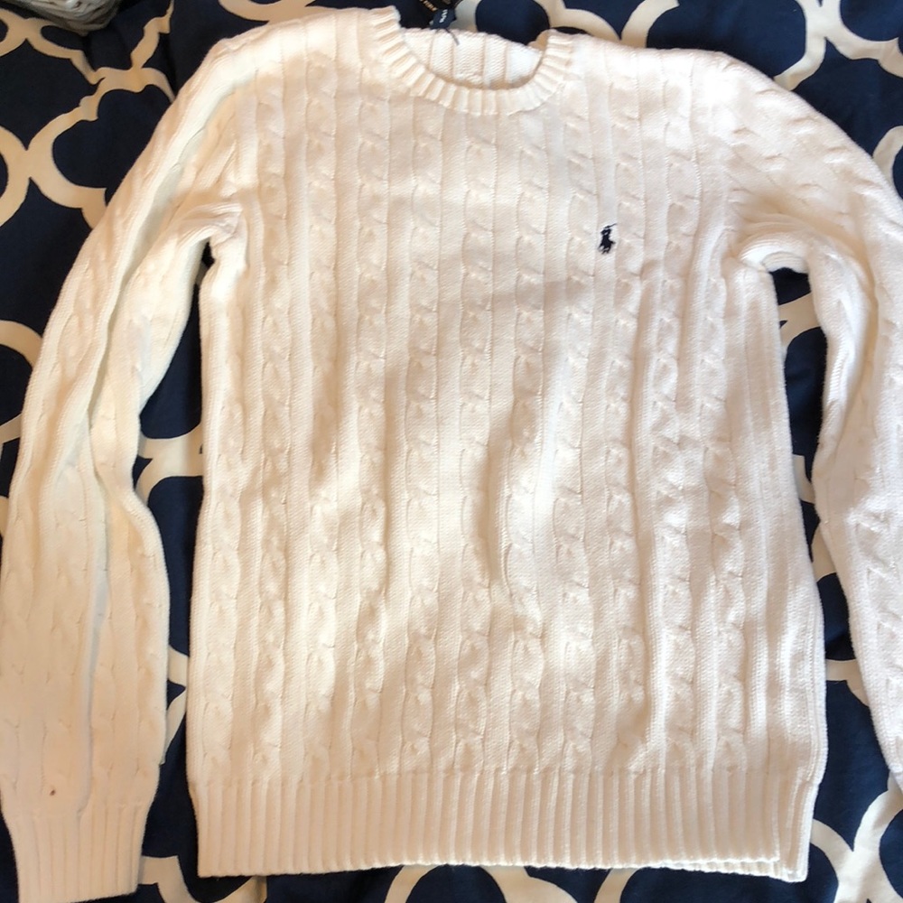 Women’s Ralph Lauren white cable knit sweater -L